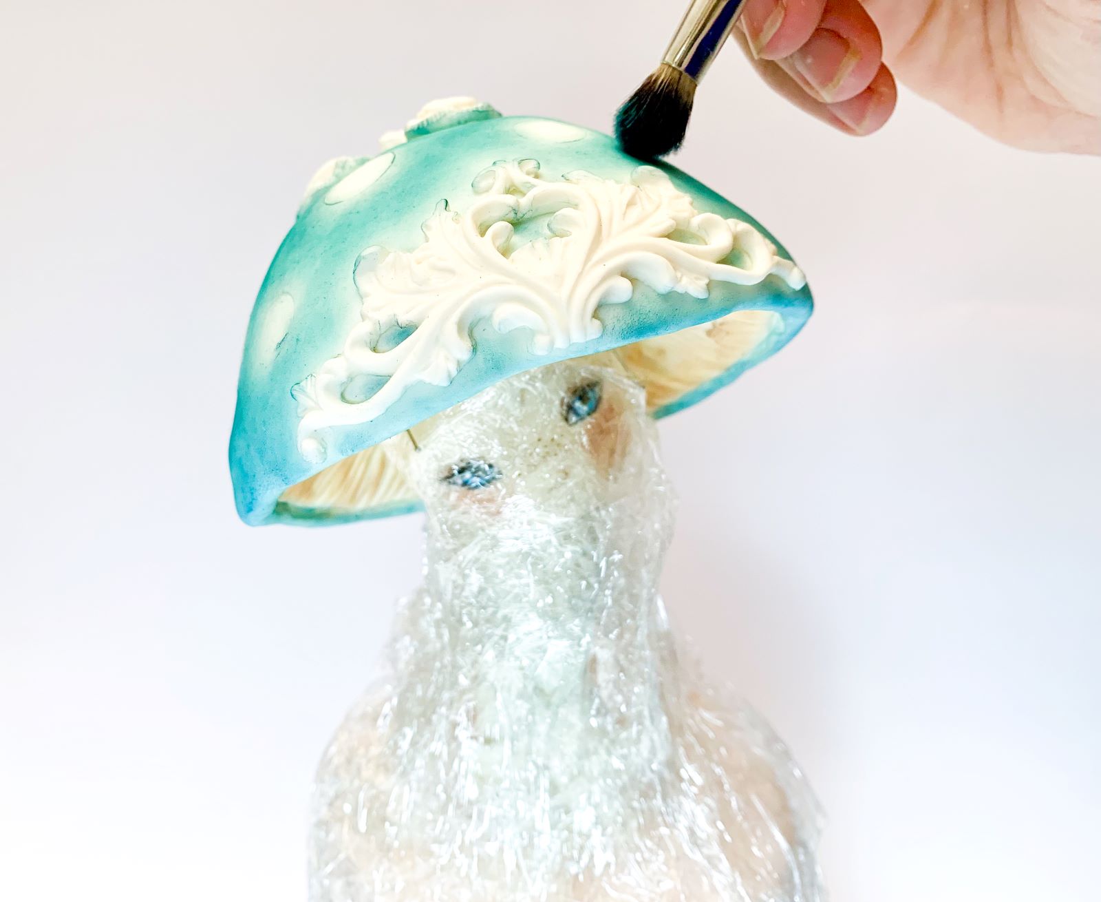 Shape and paint a realistic mushroom cap